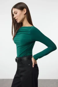 TRENDYOLMİLLA Emerald Green Boat Neck Draped Flexible Knitting Blouse - Image 2