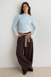 TRENDYOLMİLLA Light BLUE Color Blocked Fitted Viscose/Soft Fabric Flexible Double Collar Knitting Blouse - Image 2