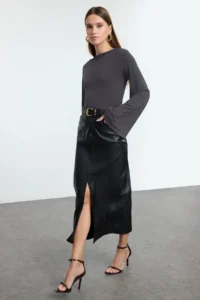 TRENDYOLMİLLA Anthracite relaxed/Rahat Pattern Spanish Arm Flexible Knitting Blouse - Image 2