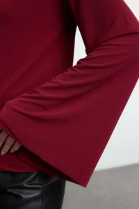 TRENDYOLMİLLA Dark Cherry relaxed/Rahat Pattern Spanish Arm Flexible Knitting Blouse - Image 4