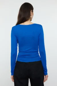 TRENDYOLMİLLA Saks BLUE Saks BLUE Fitted/Body-Setting Gather/Drape Detailed Flexible Knitting Blouse - Image 5