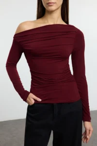 TRENDYOLMİLLA Burgundy Drape Detailed Fitted Long Sleeve Flexible Knitting Blouse - Image 3