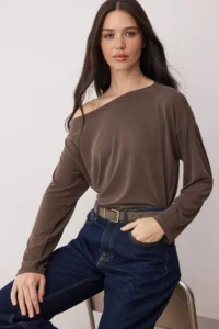 TRENDYOLMİLLA Brown Modal More Sustainable Boat Neck relaxed/Rahat Cut Premium Knitting Blouse
