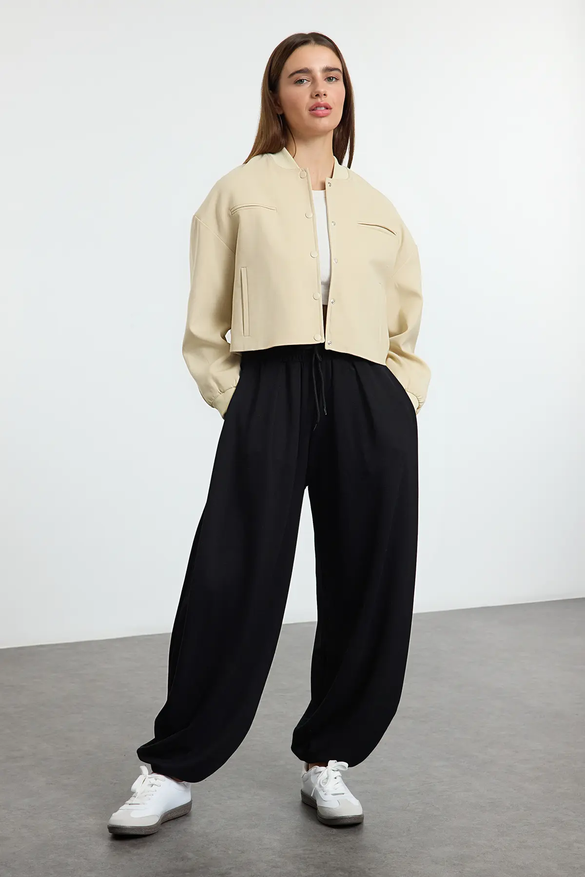 TWOAW25EA00001-BLACK_1