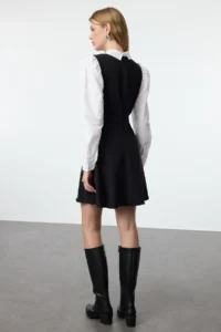 TRENDYOLMİLLA Black skater/Belden Flared Short / Mini Weaving Dress - Image 5