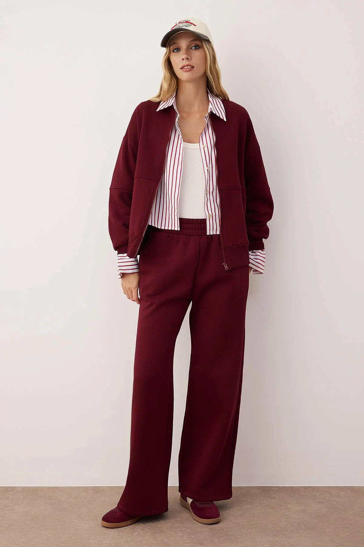 TWOAW25EM00001-BURGUNDY_1
