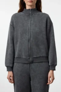 TRENDYOLMİLLA Anthracite Fleece Knitting Tracksuit - Image 3