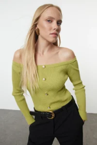 TRENDYOLMİLLA Green Carmen Collar Fitted/Bodysuit hugging Knitwear Cardigan