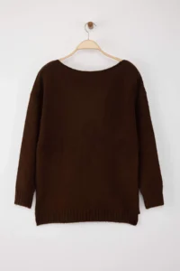 TRENDYOLMİLLA Brown Woolly Boat Neck Basic Knitwear Sweater - Image 7