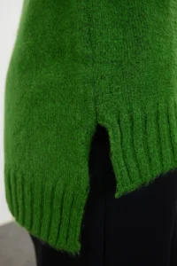 TRENDYOLMİLLA Green Woolly Boat Neck Basic Knitwear Sweater - Image 4