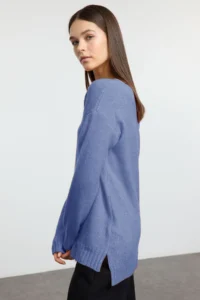 TRENDYOLMİLLA Indigo Woolly Boat Neck Basic Knitwear Sweater - Image 2
