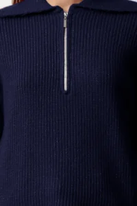 TRENDYOLMİLLA NAVY BLUE Woolly Wide Pattern Polo Shirt Collar Zippered Knitwear Sweater - Image 4