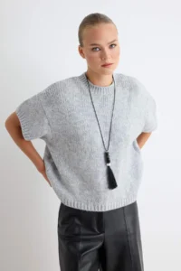 TRENDYOLMİLLA Gray Wide Pattern Soft textured Knitwear Sweater