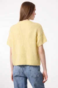 TRENDYOLMİLLA Yellow Wide Pattern Soft textured Knitwear Sweater - Image 5