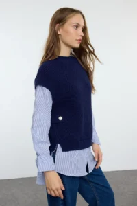 TRENDYOLMİLLA NAVY BLUE Soft textured Shirt Garnished Knitwear Sweater - Image 2
