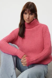 TRENDYOLMİLLA Fuchsia Wide Pattern Soft textured Basic Knitwear Sweater - Image 2