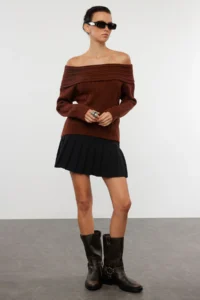 TRENDYOLMİLLA Brown Soft textured Carmen Collar Knitwear Sweater - Image 2