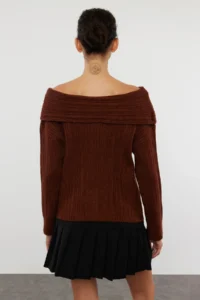 TRENDYOLMİLLA Brown Soft textured Carmen Collar Knitwear Sweater - Image 6