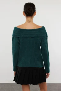 TRENDYOLMİLLA Emerald Green Soft textured Carmen Collar Knitwear Sweater - Image 6