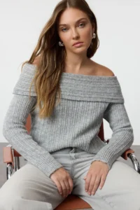 TRENDYOLMİLLA Gray Soft textured Carmen Collar Knitwear Sweater - Image 5