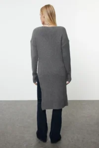 TRENDYOLMİLLA Anthracite Slit Detailed Tunic Length Soft textured Knitwear Sweater - Image 5