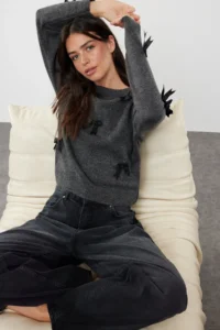 TRENDYOLMİLLA DARK anthracite Soft textured Ribbon/Bow Detailed Knitwear Sweater - Image 5