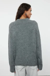 TRENDYOLMİLLA Anthracite Wide Pattern Soft textured Knitwear Sweater - Image 7