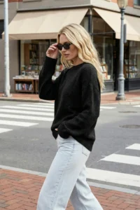 TRENDYOLMİLLA Black Wide Pattern Soft textured Knitwear Sweater