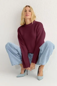 TRENDYOLMİLLA Burgundy Wide Pattern Soft textured Knitwear Sweater - Image 2
