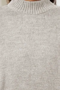 TRENDYOLMİLLA Stone Wide Pattern Soft textured Knitwear Sweater - Image 6