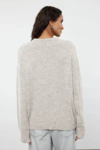 TRENDYOLMİLLA Stone Wide Pattern Soft textured Knitwear Sweater - Image 7