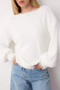 TRENDYOLMİLLA Ecru Hairy Wide Pattern Turndown collar Knitwear Sweater - Image 3