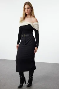 TRENDYOLMİLLA Black Carmen Collar Color Bloklu Fitted/Bodysuit hugging Knitwear Sweater - Image 2