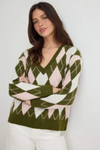 TRENDYOLMİLLA Khaki Soft textured Wide Pattern V-neck Baklava Knitwear Sweater