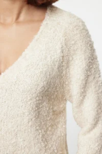 TRENDYOLMİLLA Stone Wide Pattern Deep V-neck textured Knitwear Sweater - Image 4