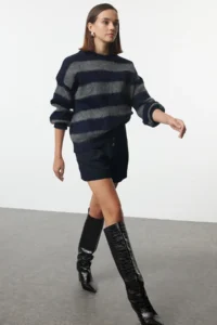 TRENDYOLMİLLA NAVY BLUE Soft textured Wide Pattern Knitwear Sweater - Image 2