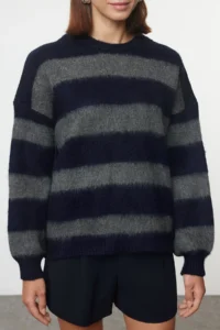 TRENDYOLMİLLA NAVY BLUE Soft textured Wide Pattern Knitwear Sweater - Image 3