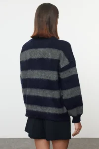 TRENDYOLMİLLA NAVY BLUE Soft textured Wide Pattern Knitwear Sweater - Image 5