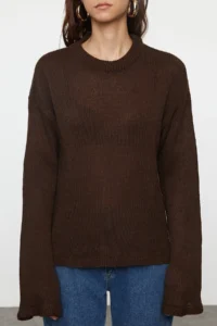 TRENDYOLMİLLA Brown Wide Pattern Soft textured Knitwear Sweater - Image 5