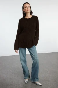 TRENDYOLMİLLA More Sustainable Brown Wide Pattern peplum Detailed Cotton Knitwear Sweater - Image 7