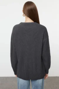 TRENDYOLMİLLA Anthracite Wide Pattern Tire Braided Soft textured Knitwear Sweater - Image 5