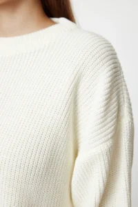 TRENDYOLMİLLA Ecru Wide Pattern Ribbed Soft textured Knitwear Sweater - Image 5