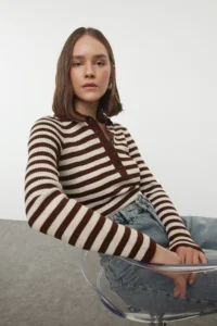 TRENDYOLMİLLA Brown Polo Shirt Collar Basic Striped Fitted/Bodysuit hugging Knitwear Sweater