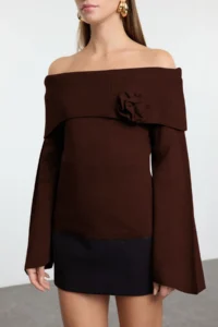 TRENDYOLMİLLA Brown ROSE Detailed Carmen Collar Knitwear Sweater - Image 3