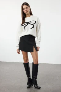 TRENDYOLMİLLA Ecru Soft textured Ribbon Patterned Knitwear Sweater - Image 2