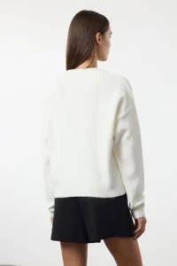 TRENDYOLMİLLA Ecru Soft textured Ribbon Patterned Knitwear Sweater - Image 5