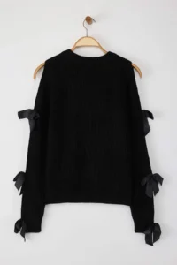 TRENDYOLMİLLA Black Sleeve Ribbon Fiyonk Detailed Knitwear Sweater - Image 7