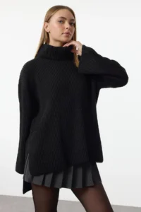 TRENDYOLMİLLA Black Turtleneck Wide Pattern Knitwear Sweater - Image 5