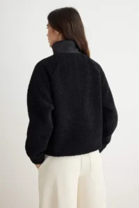 TRENDYOLMİLLA Black Plush Regular/Normal Pattern Weaving Garnili Zippered Knitting Cardigan/Sweatshirt - Image 4