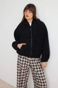 TRENDYOLMİLLA Black Plush Regular/Normal Pattern Hooded Zippered Thick Knitting Cardigan/Sweatshirt